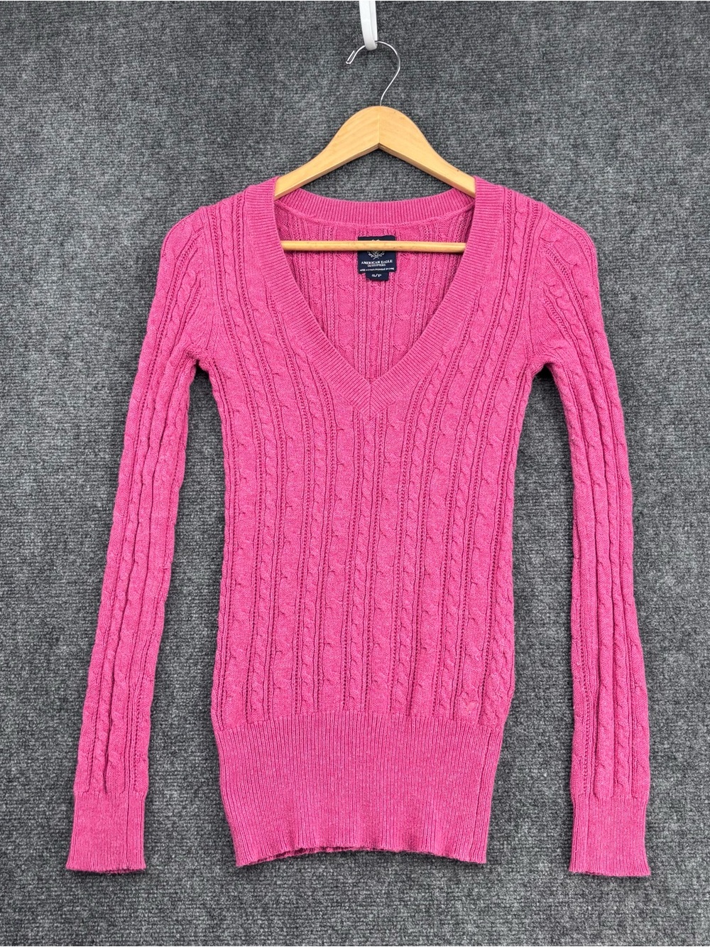 American Eagle Y2K Preppy Barbiecore Pink V Neck Cable Knit Sweater Women’s S